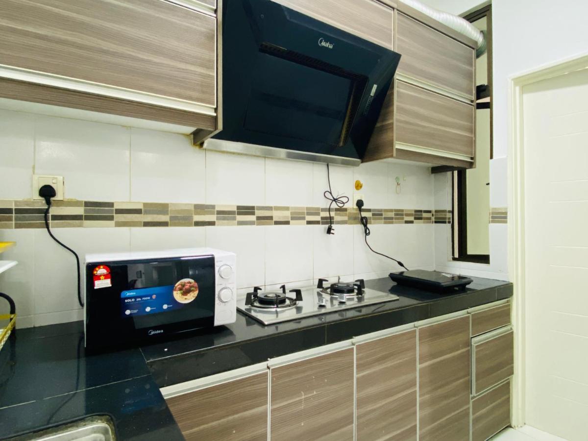 Cozy 1-10 Pax 4Qbeds 2Sbeds Shah Alam Sec7, I-City Exteriör bild
