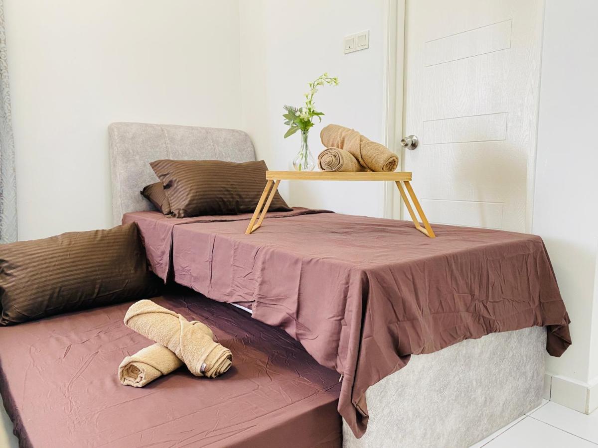 Cozy 1-10 Pax 4Qbeds 2Sbeds Shah Alam Sec7, I-City Exteriör bild